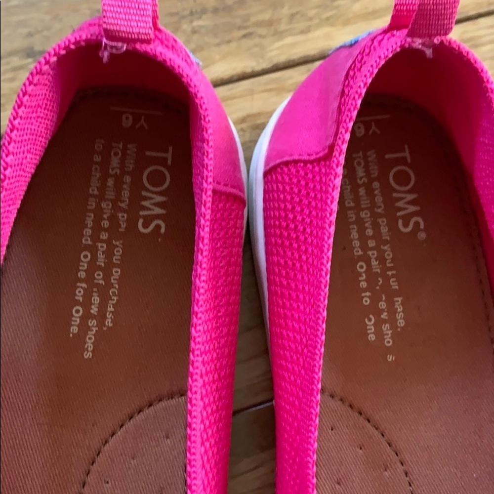 NEW TOMS  slip-on woven fabric hot pink sz 6Y - Picture 5 of 7